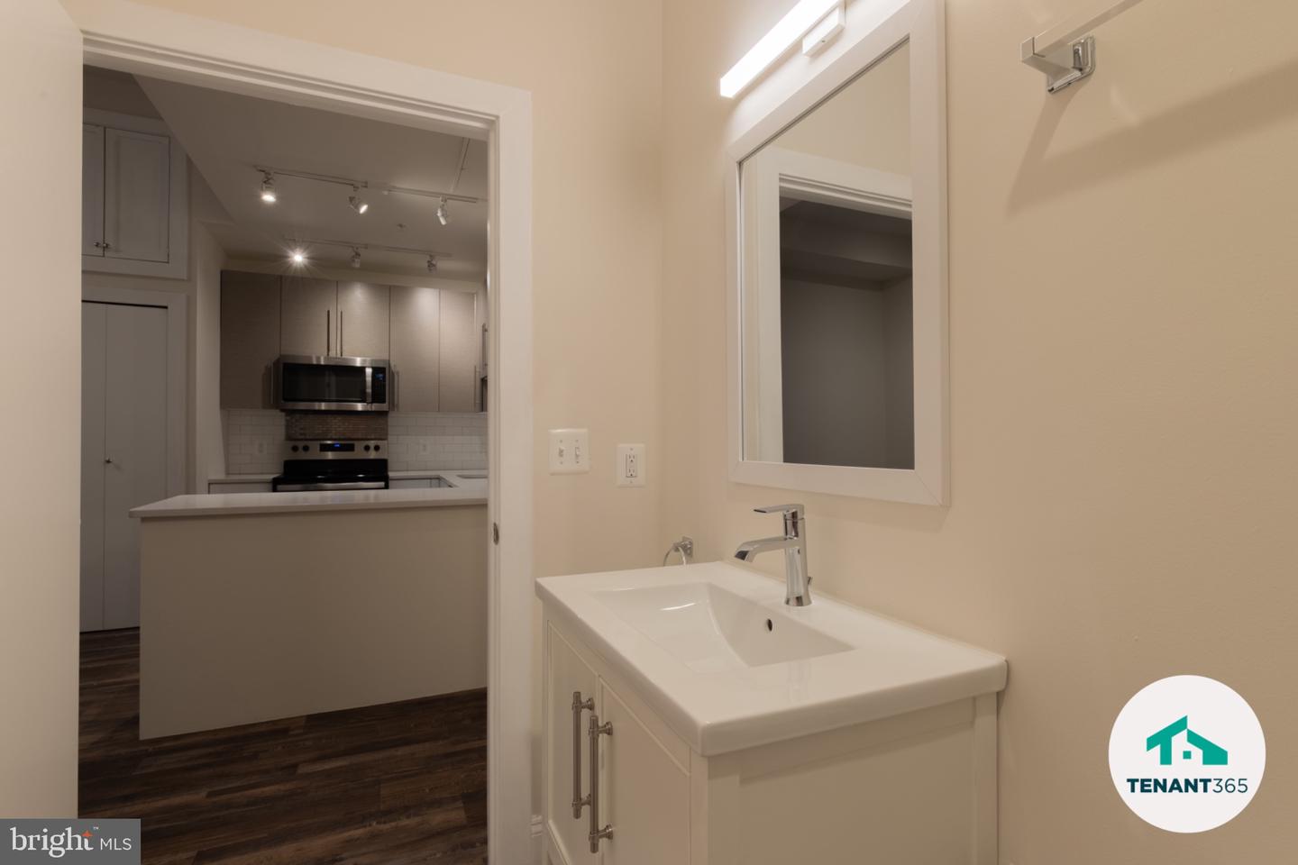 8 E Fayette St Property Photo 32