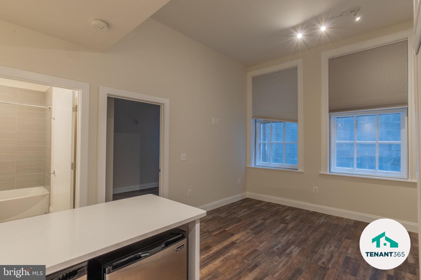 8 E Fayette St Property Photo 39