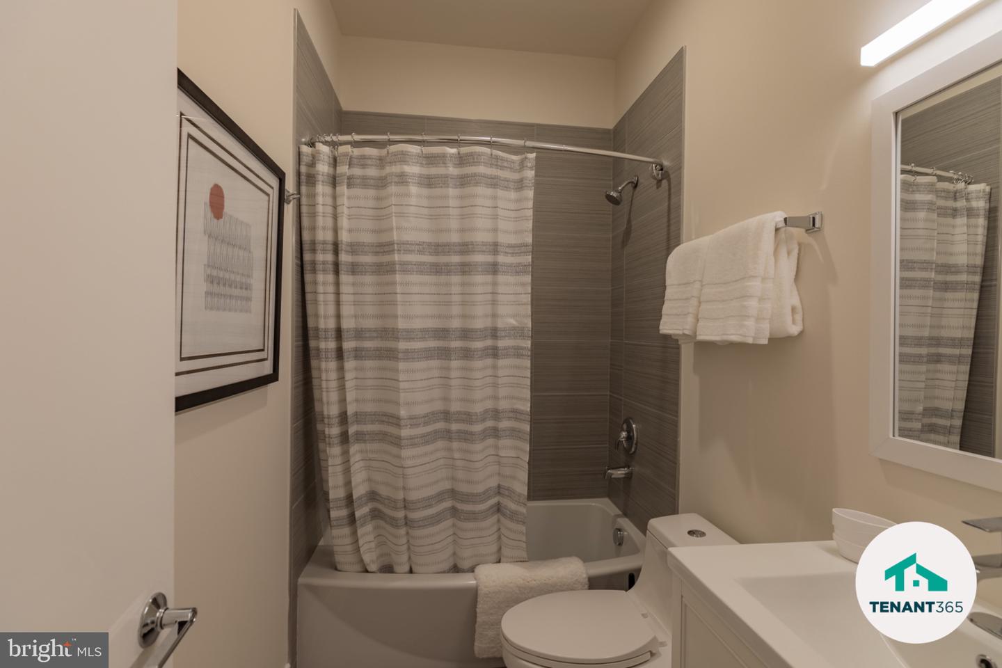 8 E Fayette St Property Photo 57