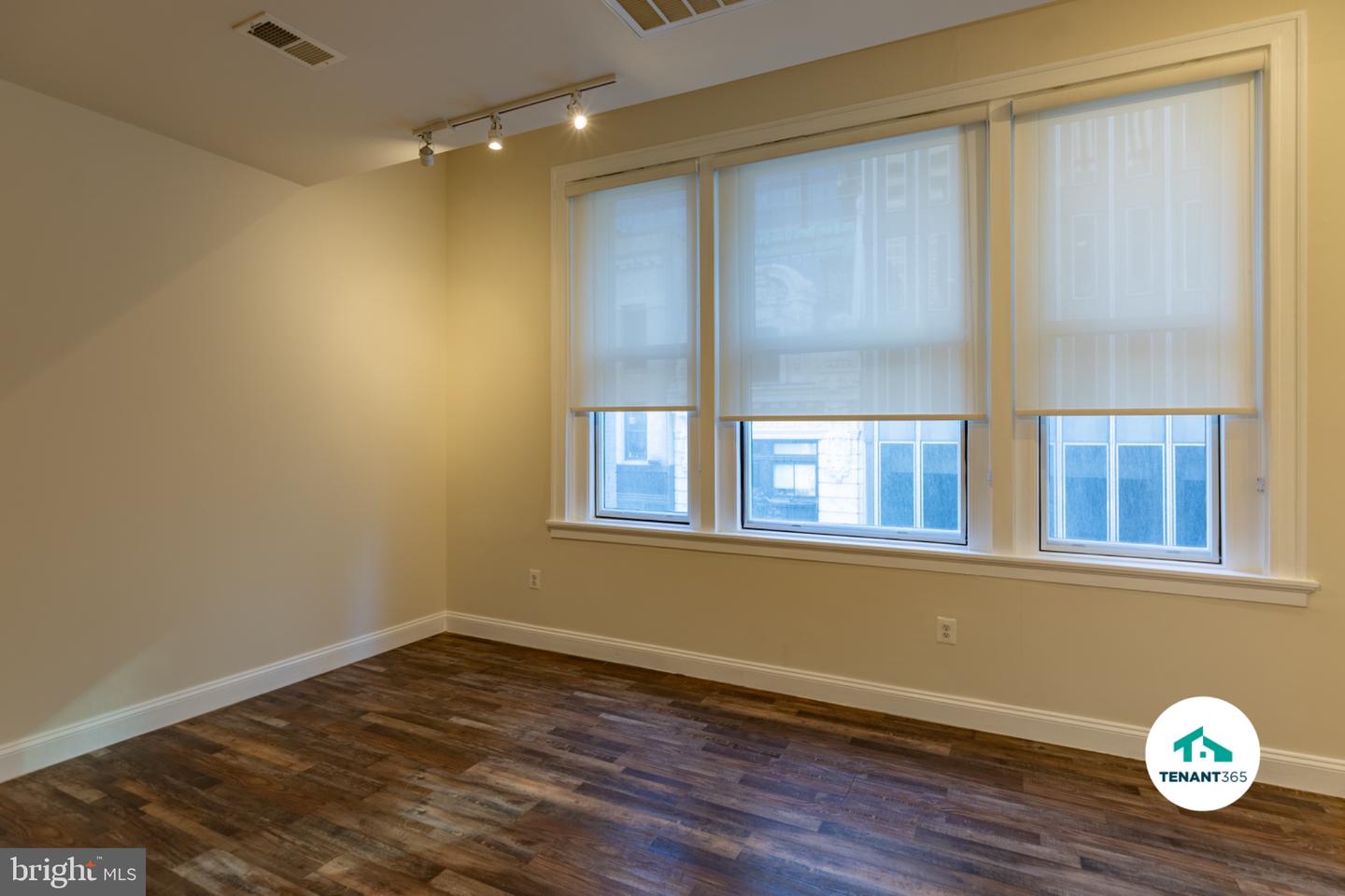 8 E Fayette St Property Photo 61