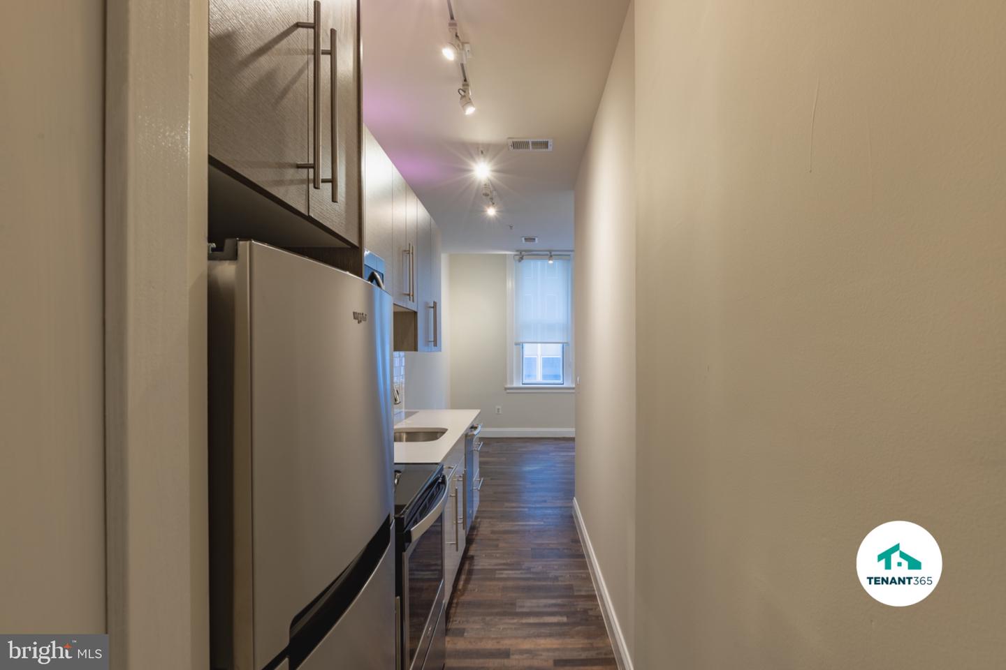 8 E Fayette St Property Photo 70