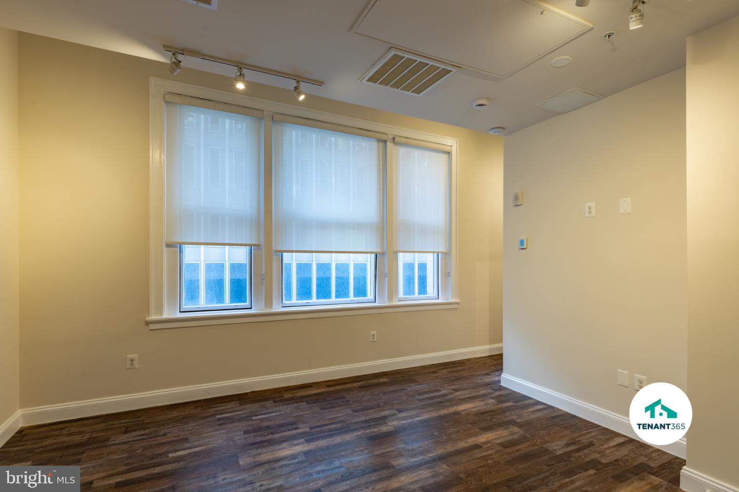 8 E Fayette St Property Photo 71
