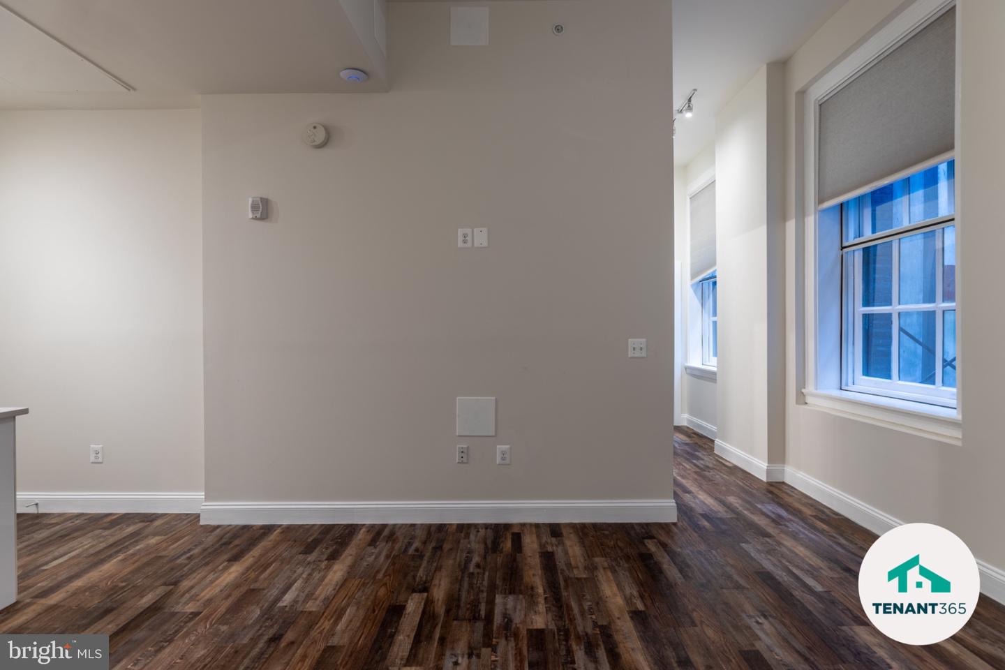 8 E Fayette St Property Photo 101