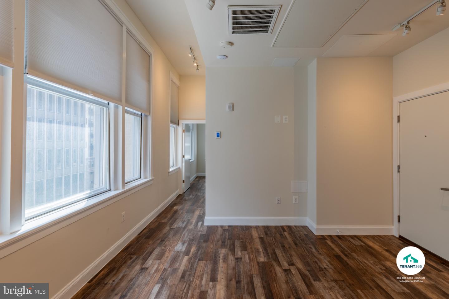 8 E Fayette St Property Photo 122