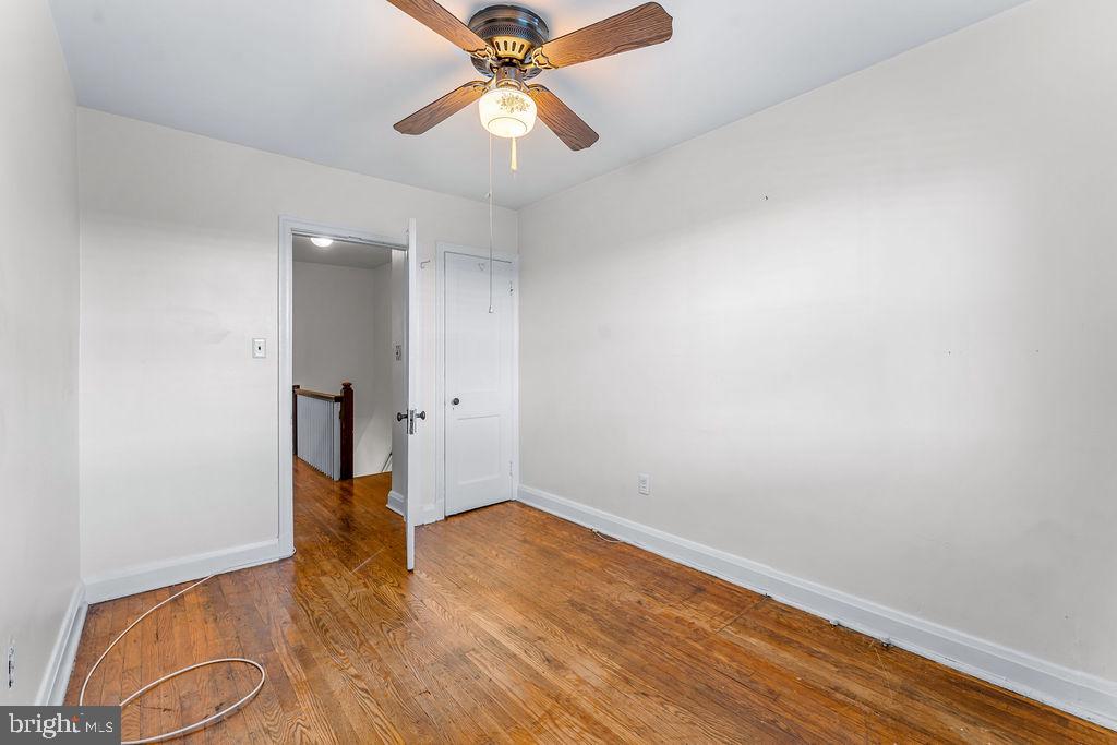 1322 Ellwood Ave N Property Photo 24