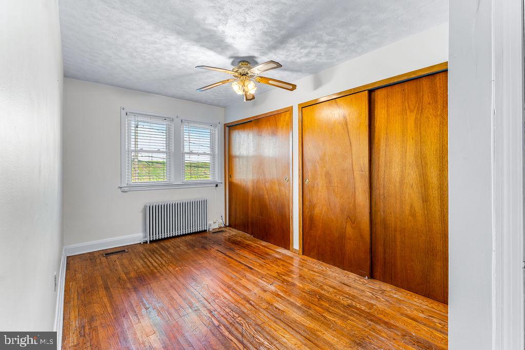 1322 Ellwood Ave N Property Photo 25