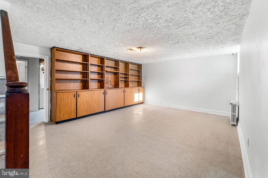 1322 Ellwood Ave N Property Photo 30