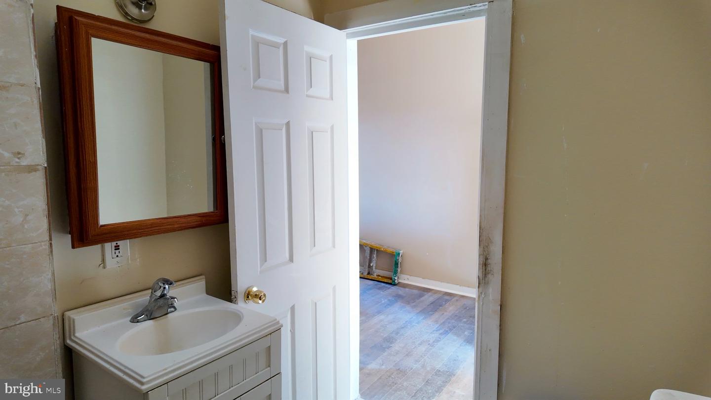 2562 Edmondson Ave Property Photo 21