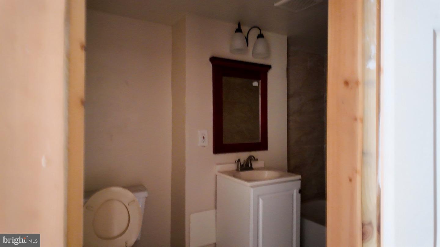 2562 Edmondson Ave Property Photo 25