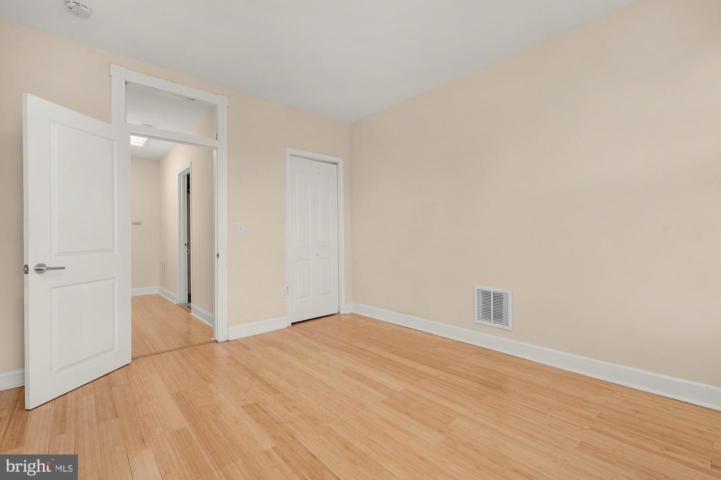 151 N Potomac St Property Photo 11