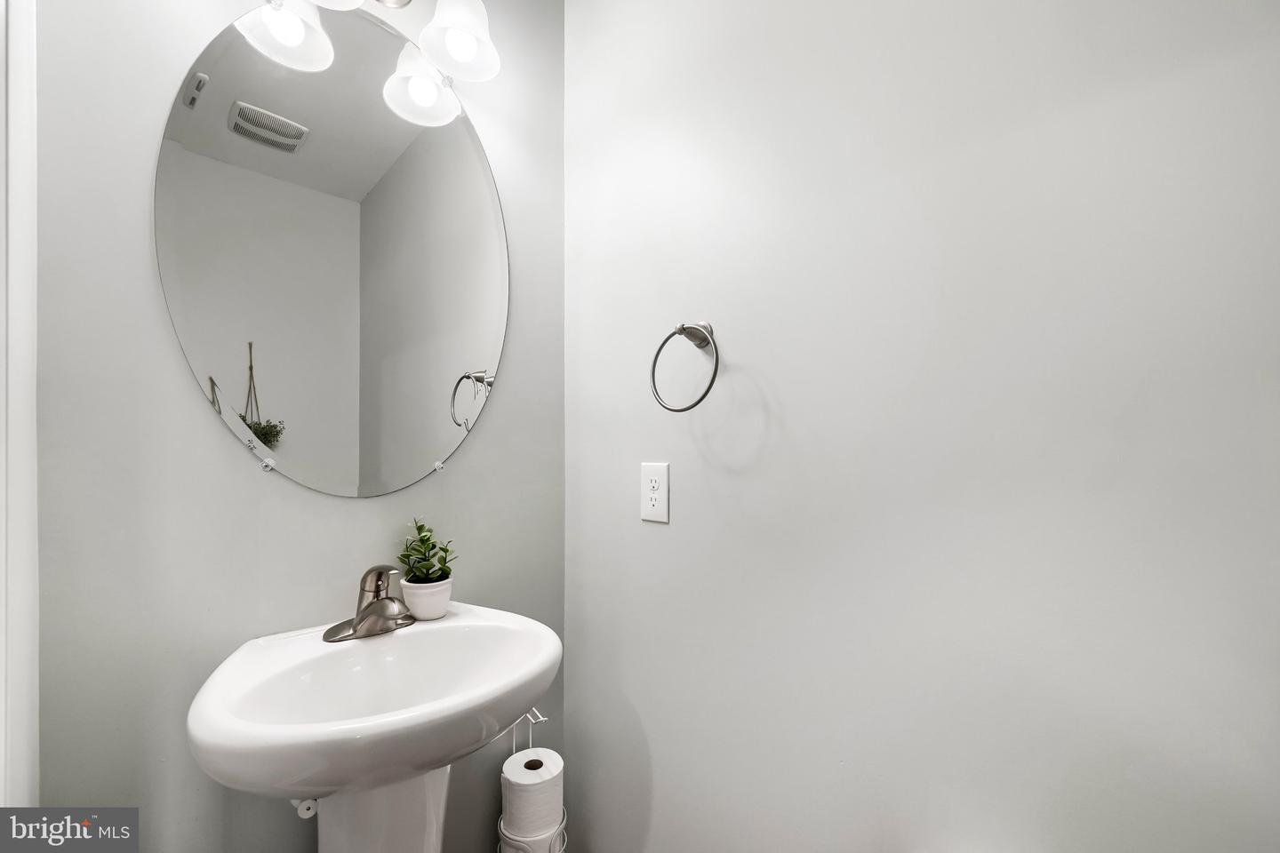 1016 Mcdonogh St Property Photo 13