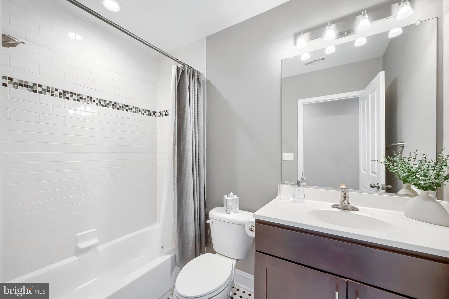 1016 Mcdonogh St Property Photo 21