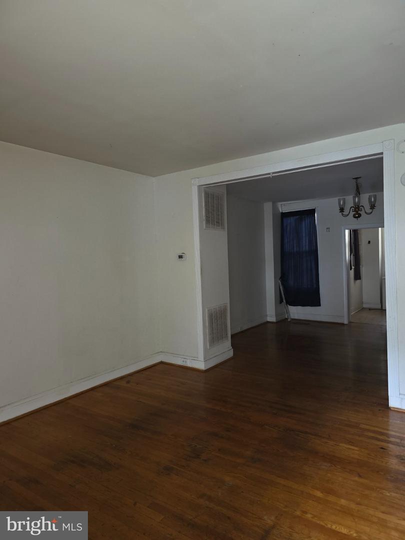 3 S Monastery Ave Property Photo 4