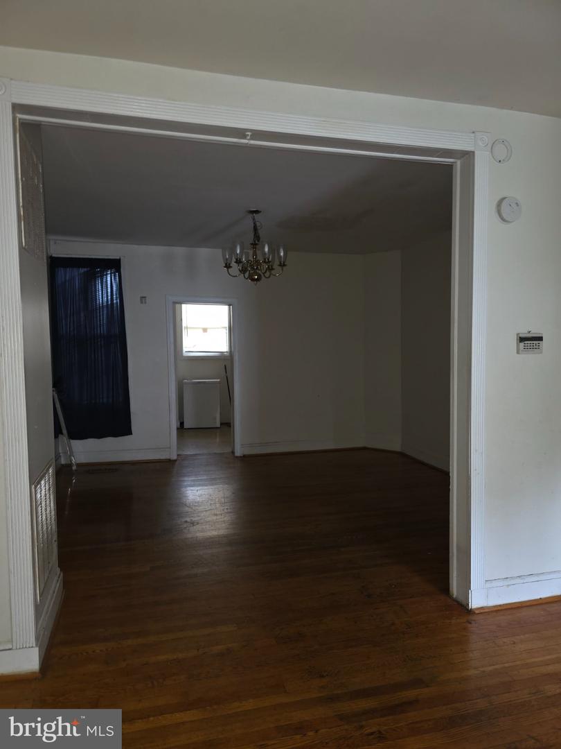 3 S Monastery Ave Property Photo 5
