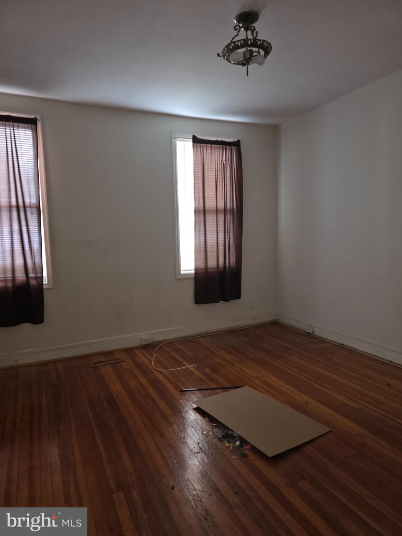 3 S Monastery Ave Property Photo 7