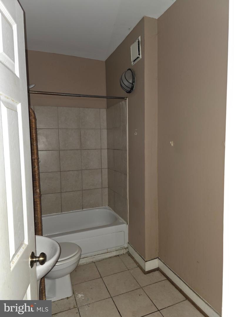 3 S Monastery Ave Property Photo 8
