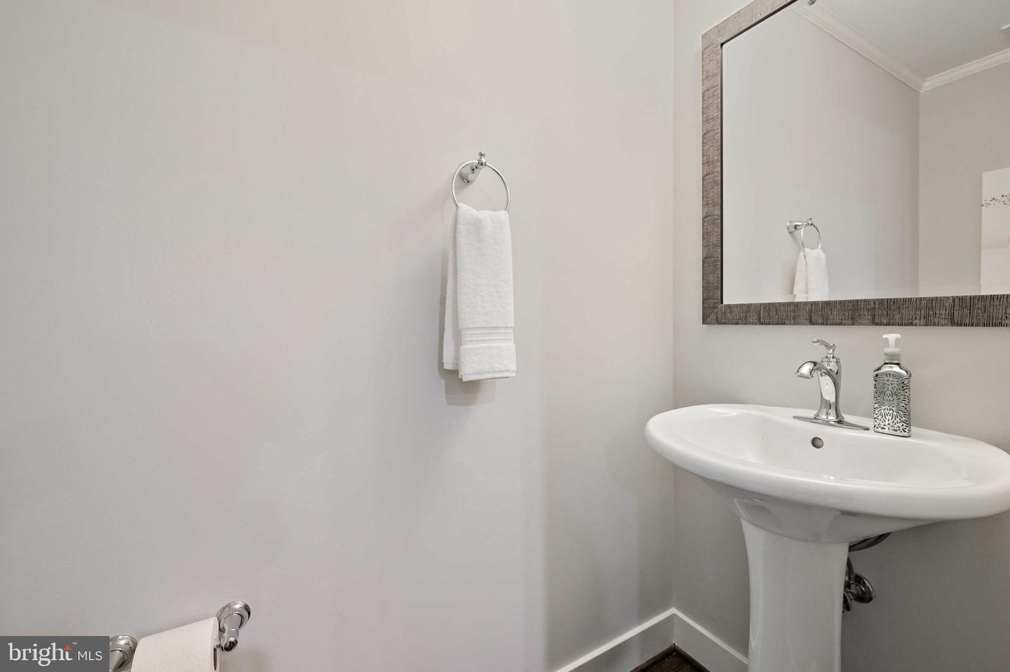 27 Yogurt Ln Property Photo 13