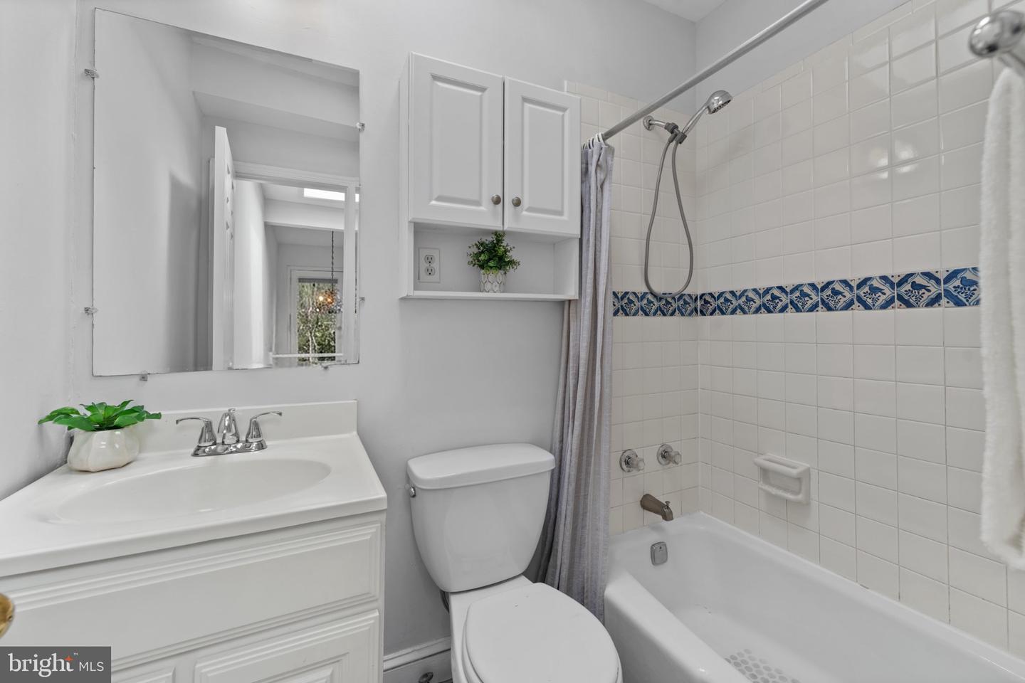 1034 Olive St Property Photo 15