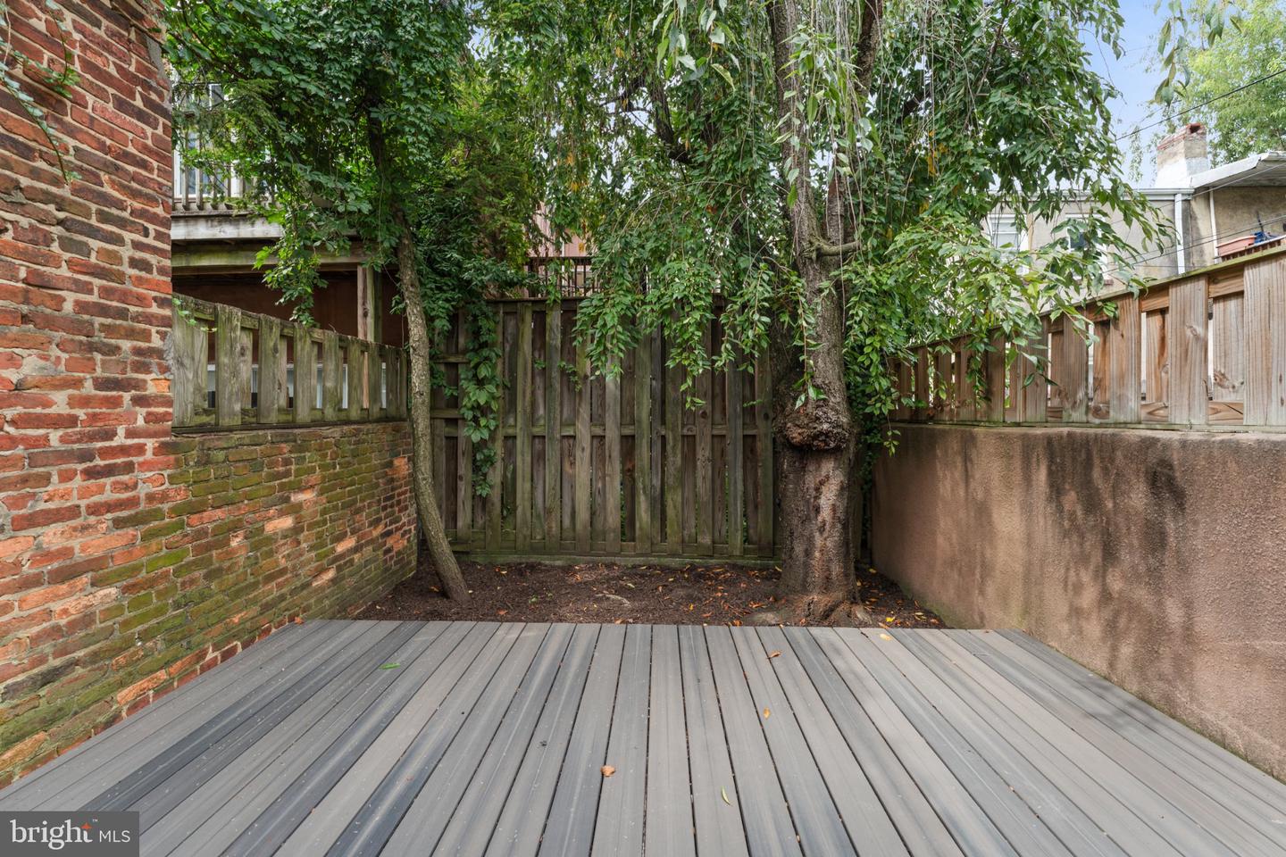 1034 Olive St Property Photo 24