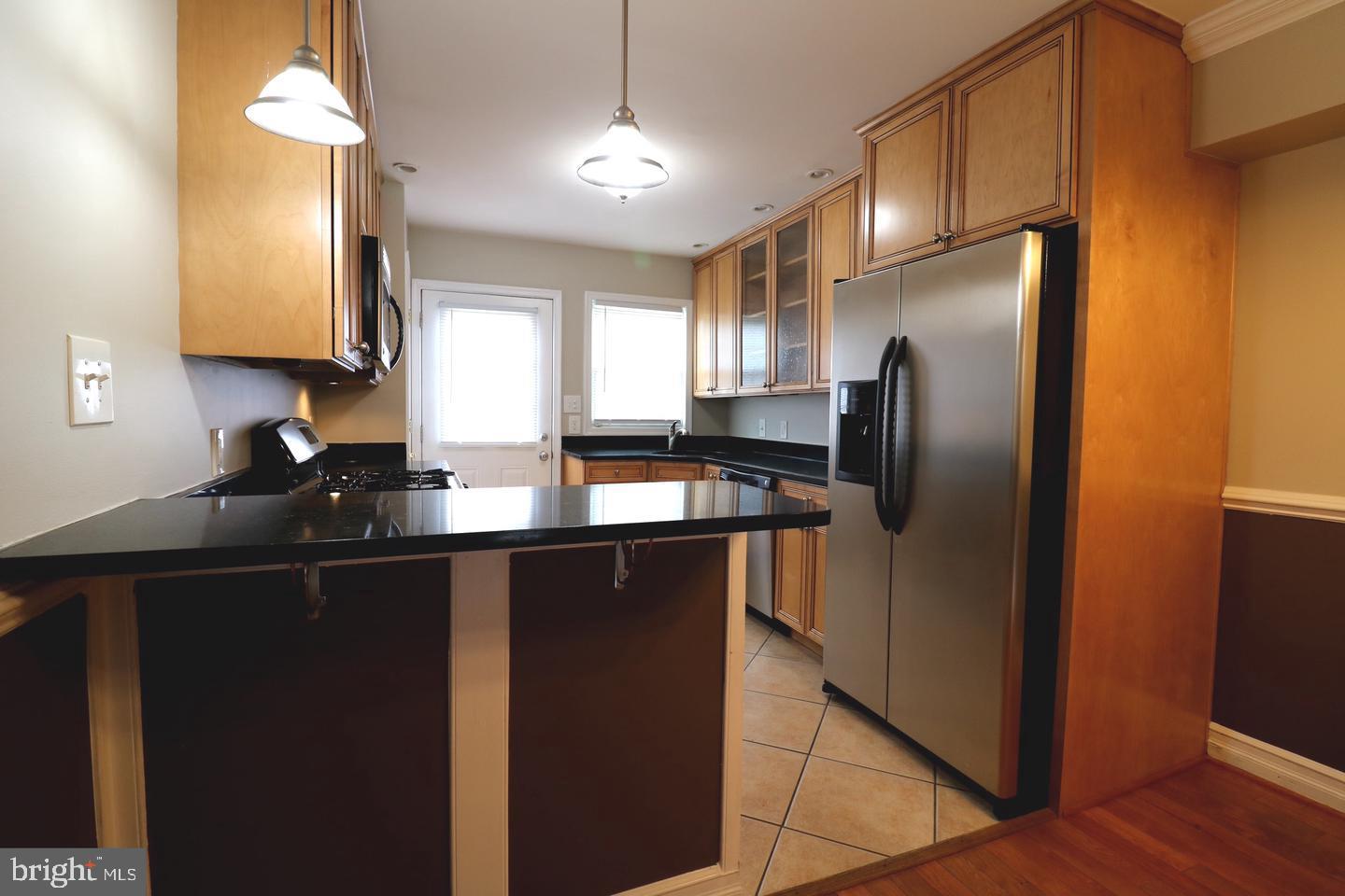 1605 Marshall St Property Photo 9