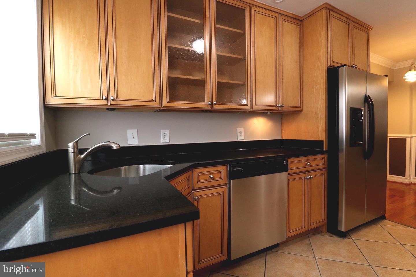 1605 Marshall St Property Photo 10