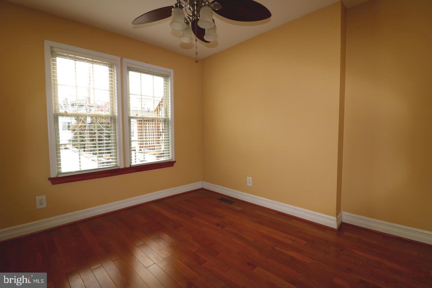 1605 Marshall St Property Photo 13