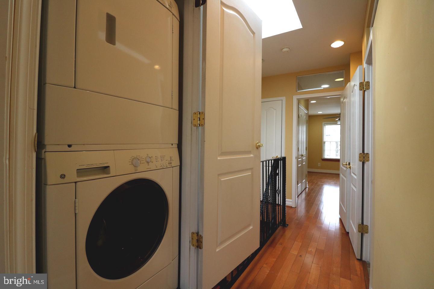 1605 Marshall St Property Photo 18