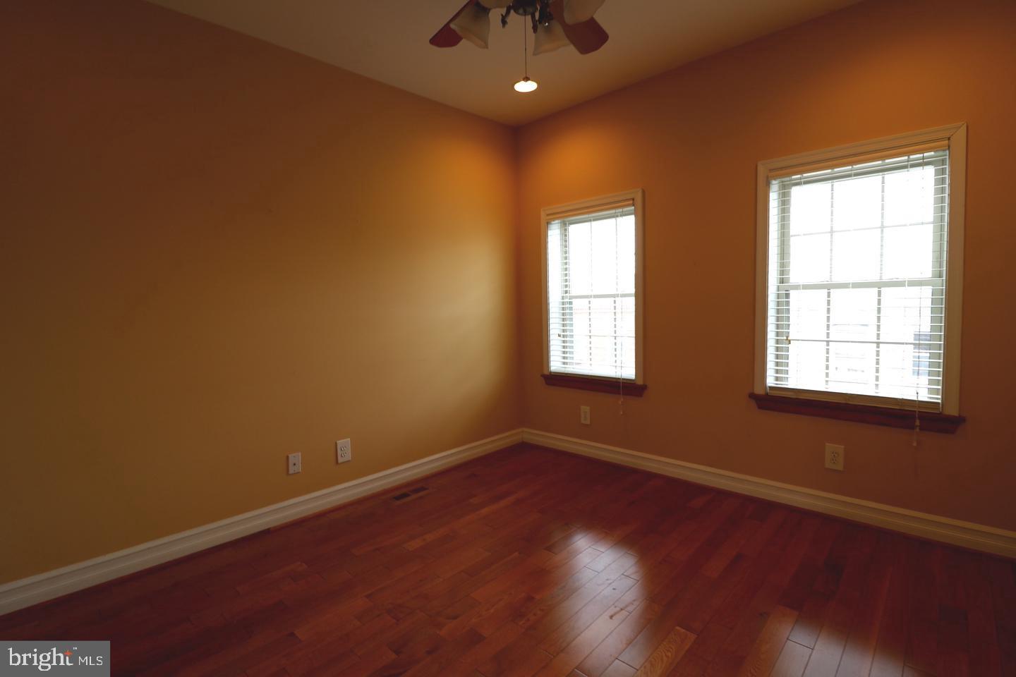 1605 Marshall St Property Photo 19