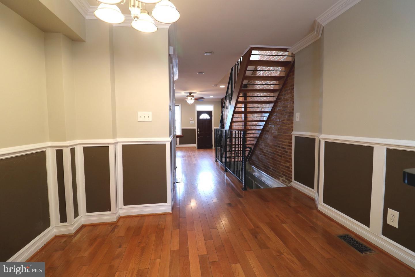 1605 Marshall St Property Photo 22