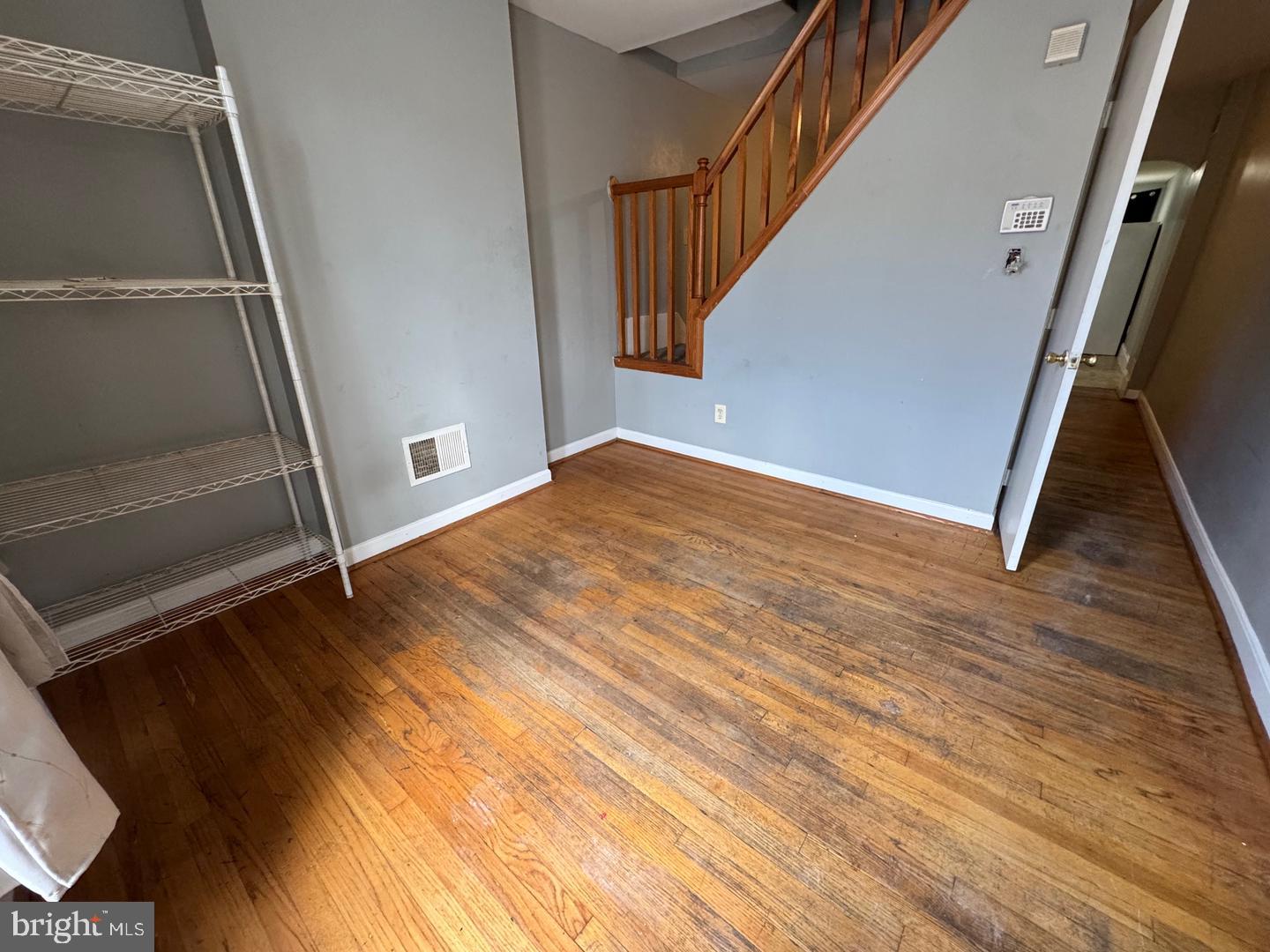 1139 Sargeant St Property Photo 4