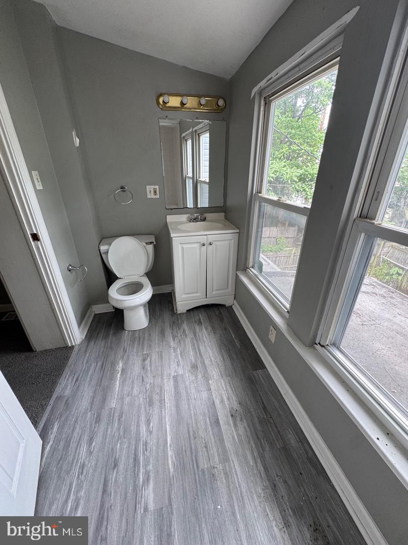 1139 Sargeant St Property Photo 10
