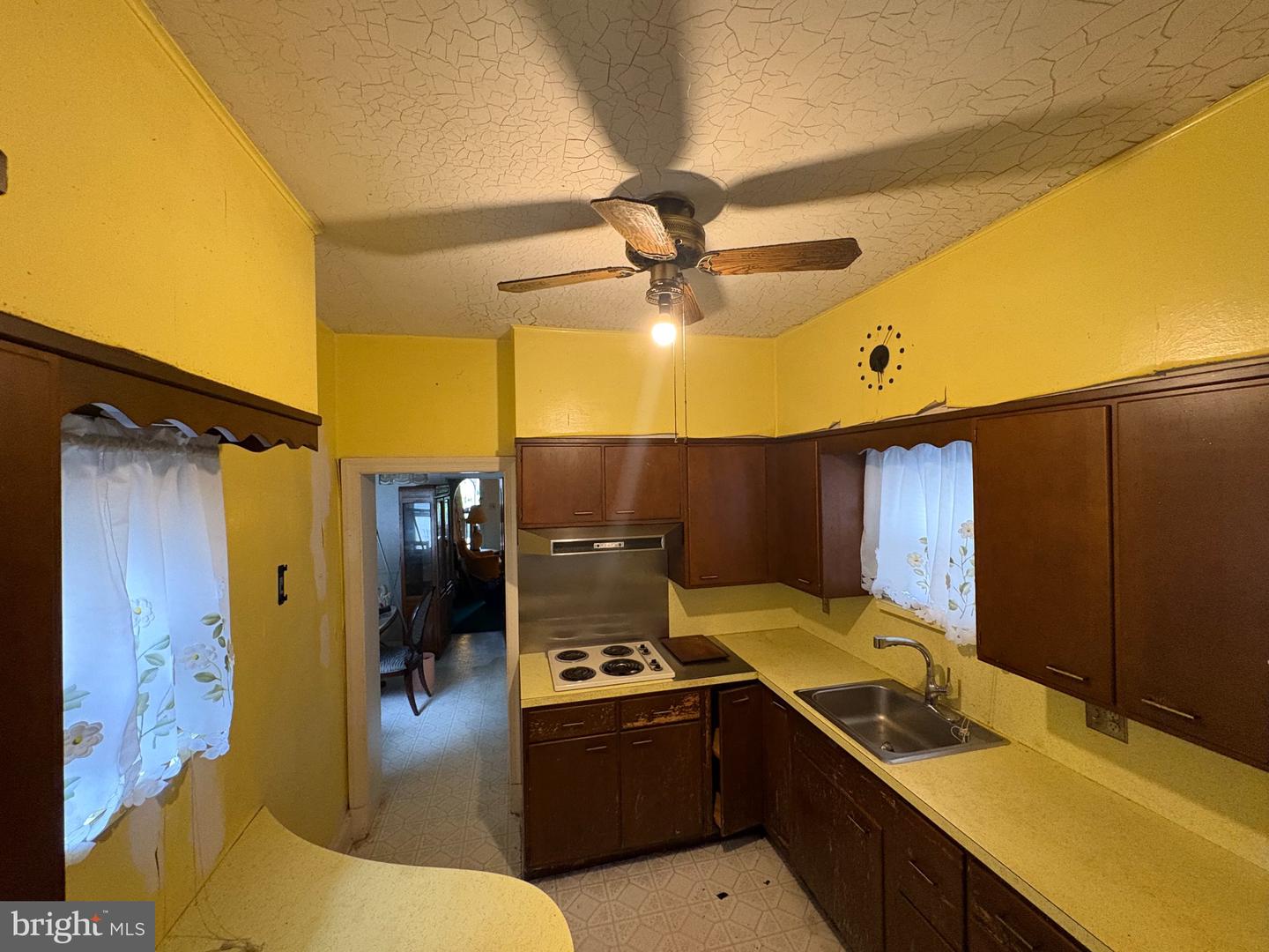 3529 Wabash Ave Property Photo 4