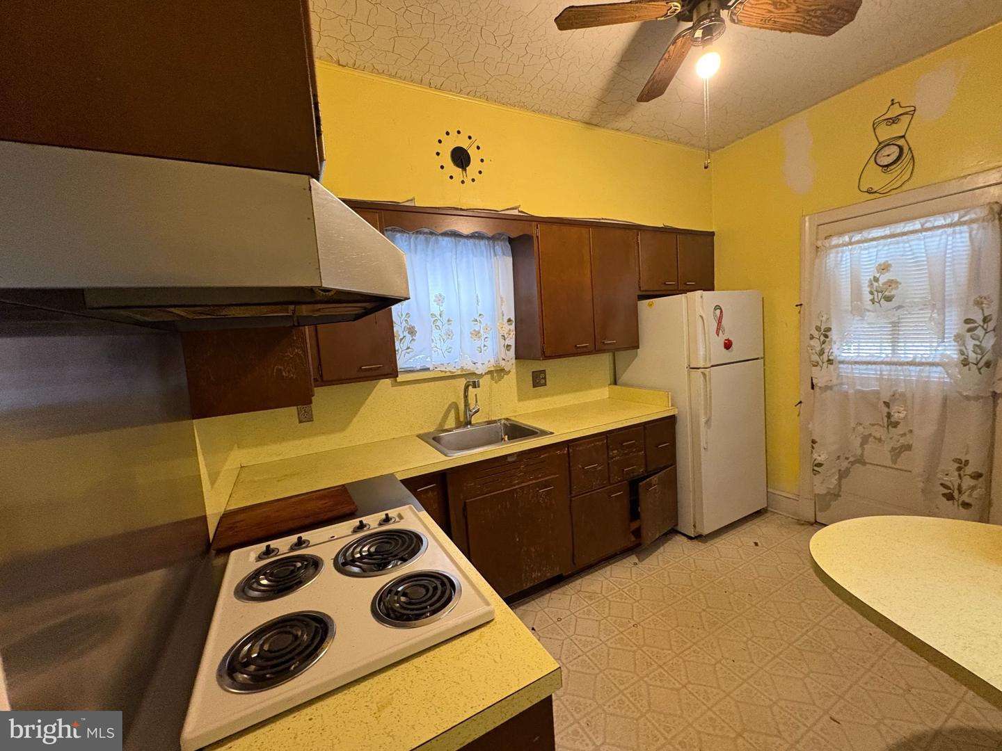 3529 Wabash Ave Property Photo 5