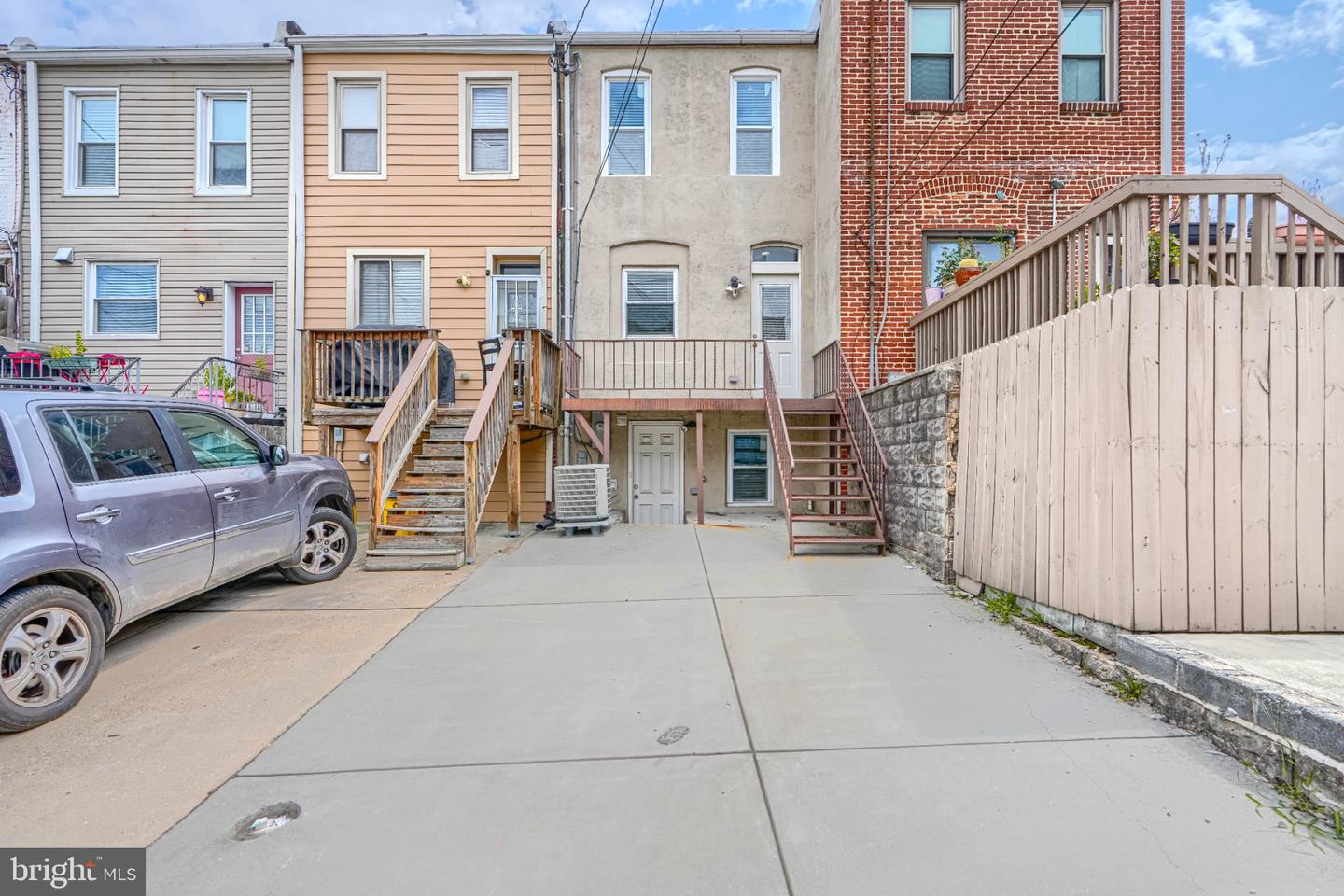 138 S Clinton St Property Photo 39