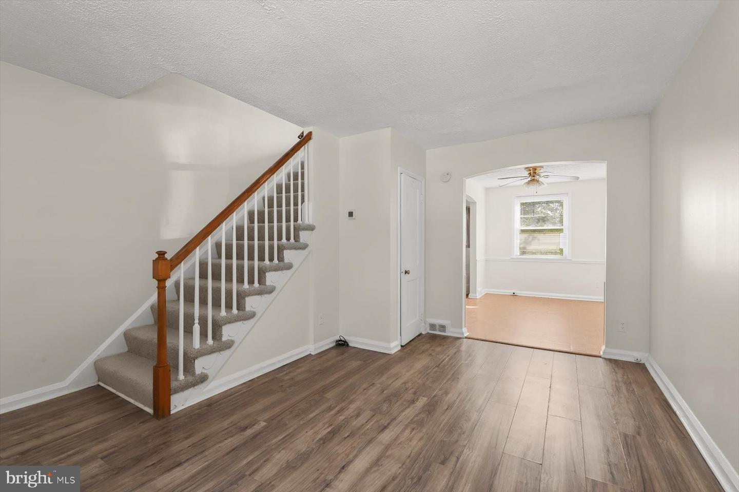6321 Brown Ave Property Photo 6