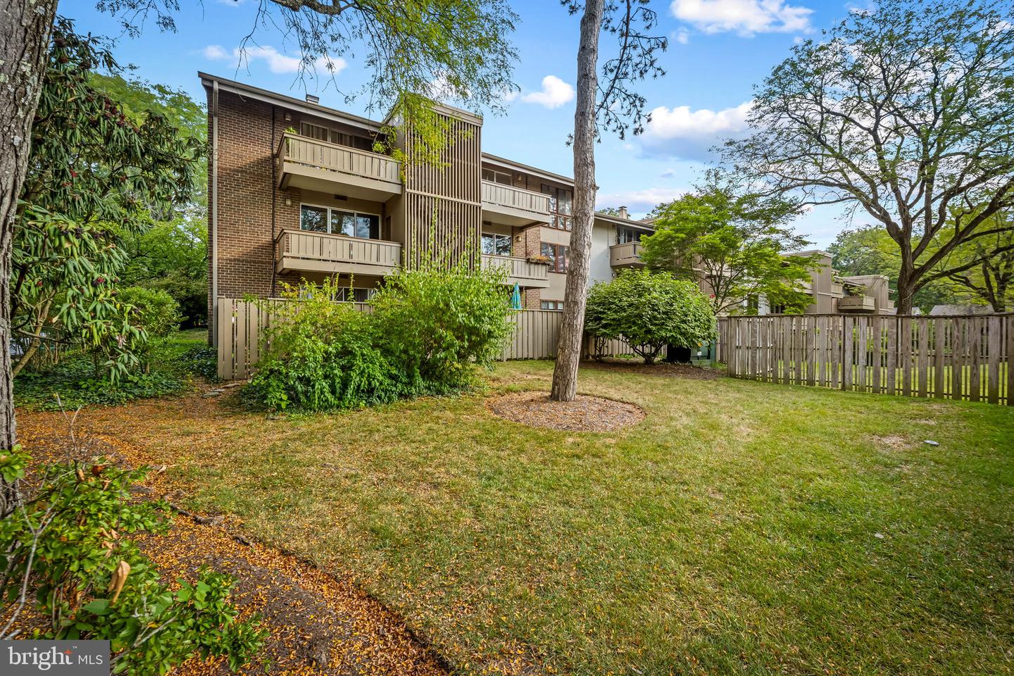 121 Cross Keys Rd #r121d Property Photo 1