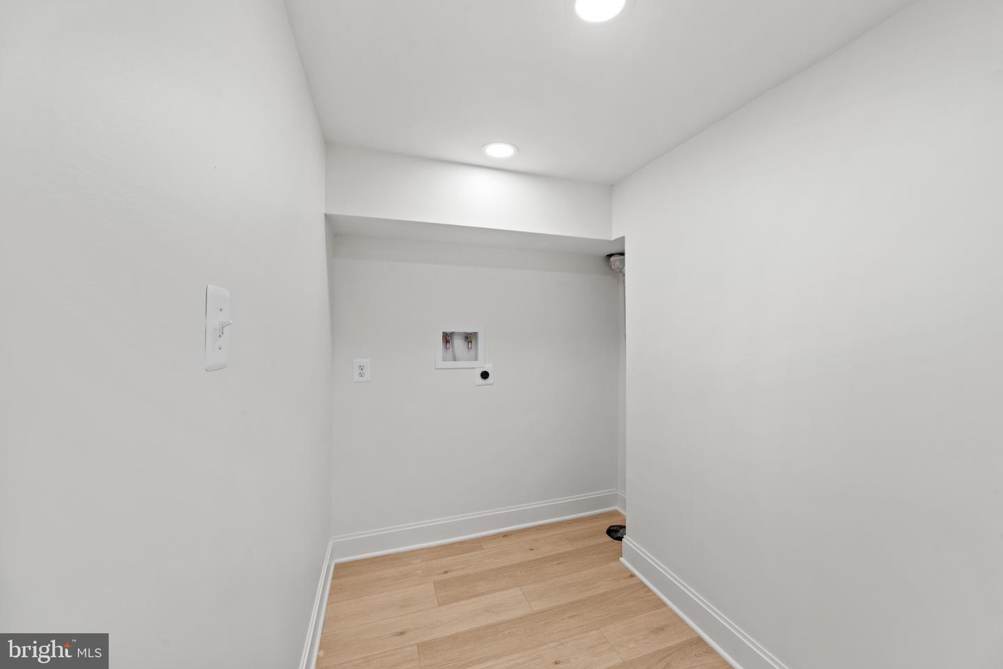 128 N Mount St Property Photo 27