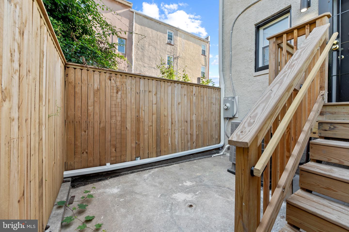 128 N Mount St Property Photo 35