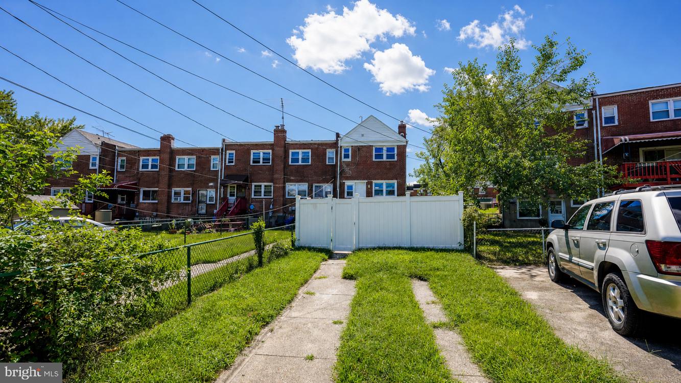 3830 Bonview Property Photo 12
