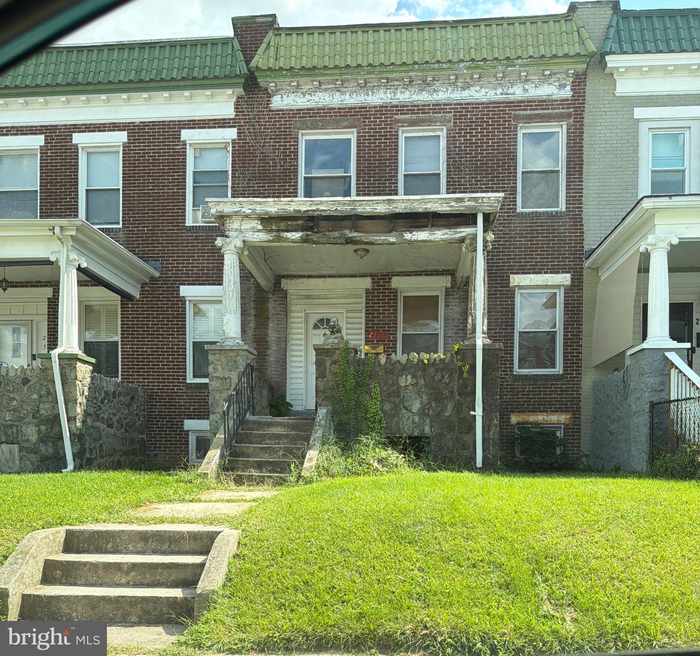 2519 Loyola Sway Property Photo 1