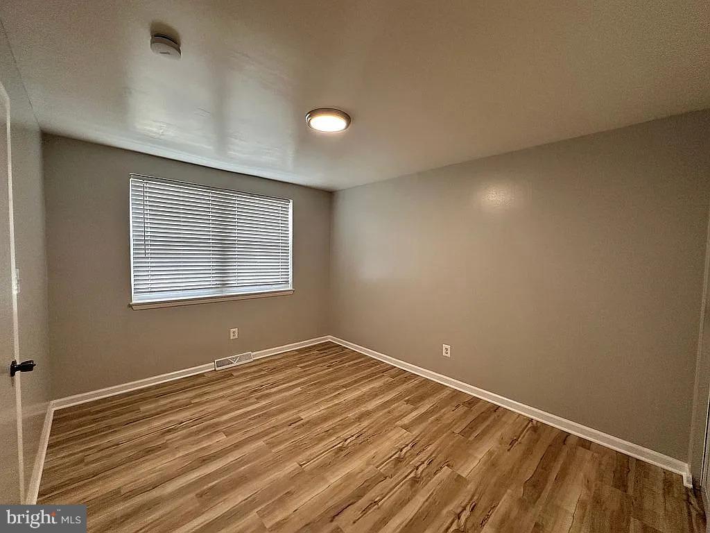 4414 Falls Bridge Dr #j Property Photo 11