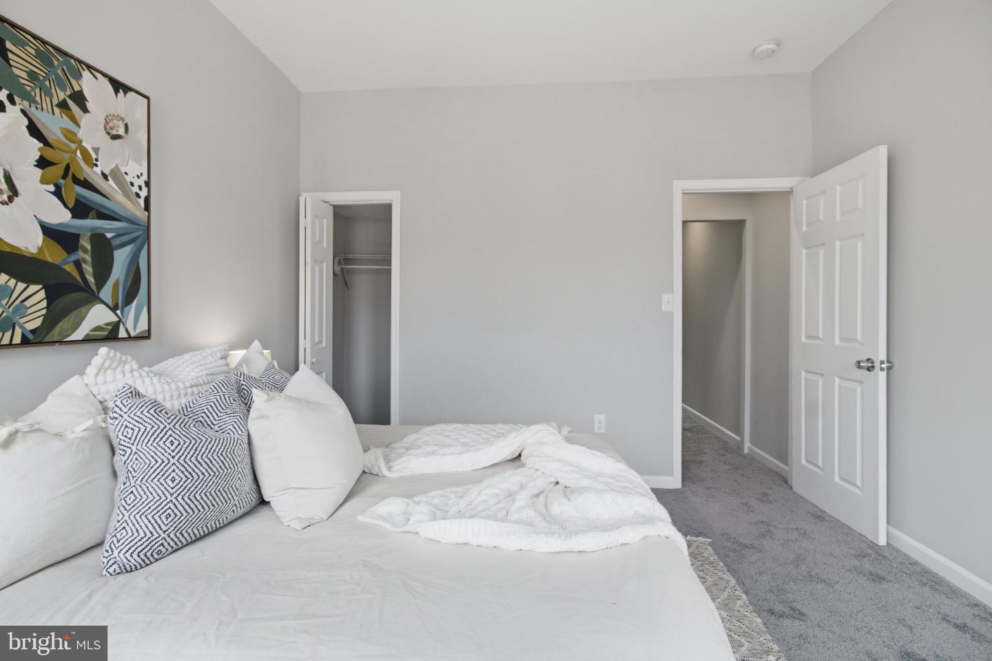 814 N Rose St Property Photo 19