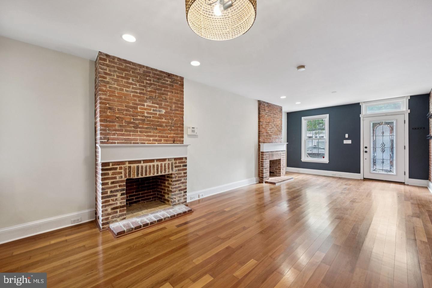 1814 E Pratt St Property Photo 3