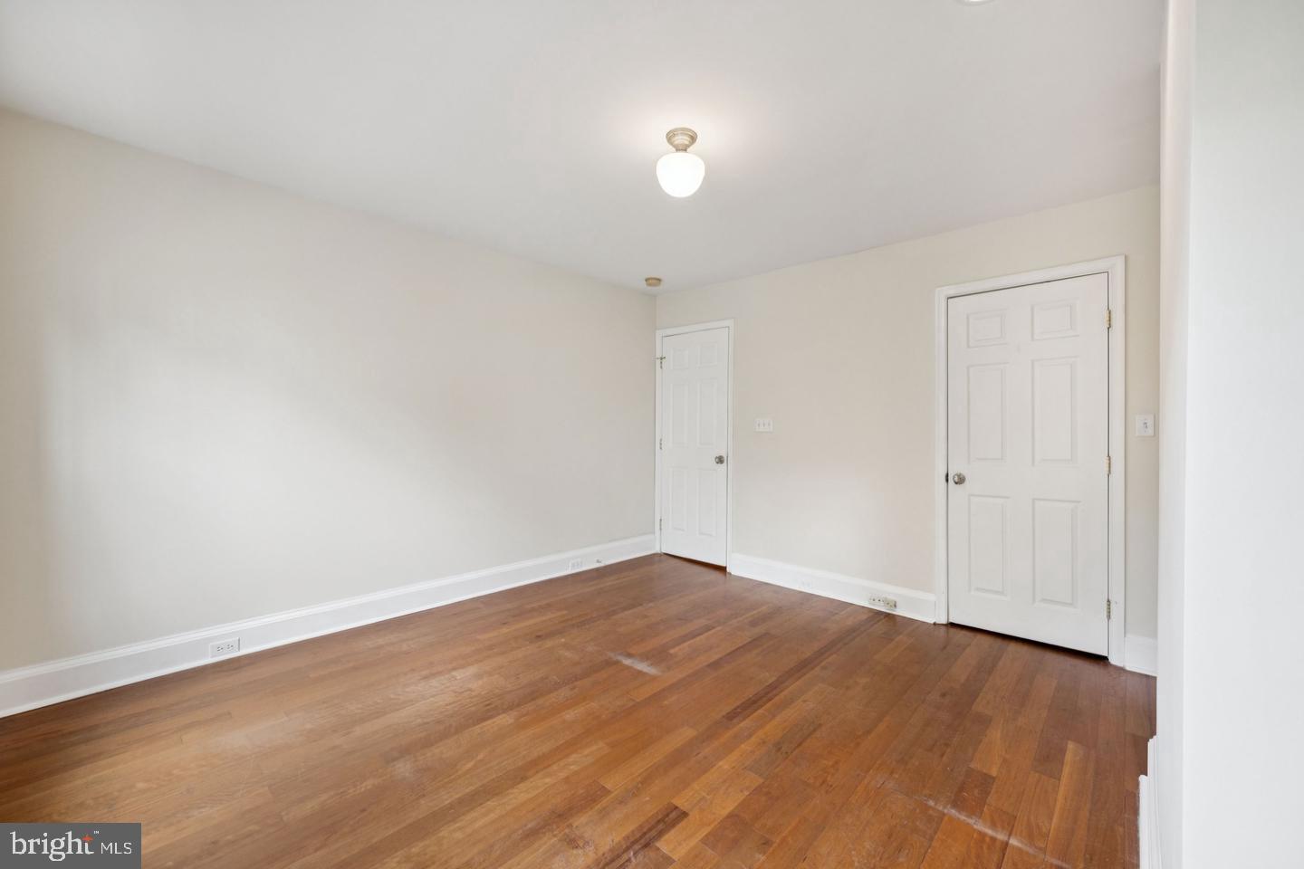 1814 E Pratt St Property Photo 17