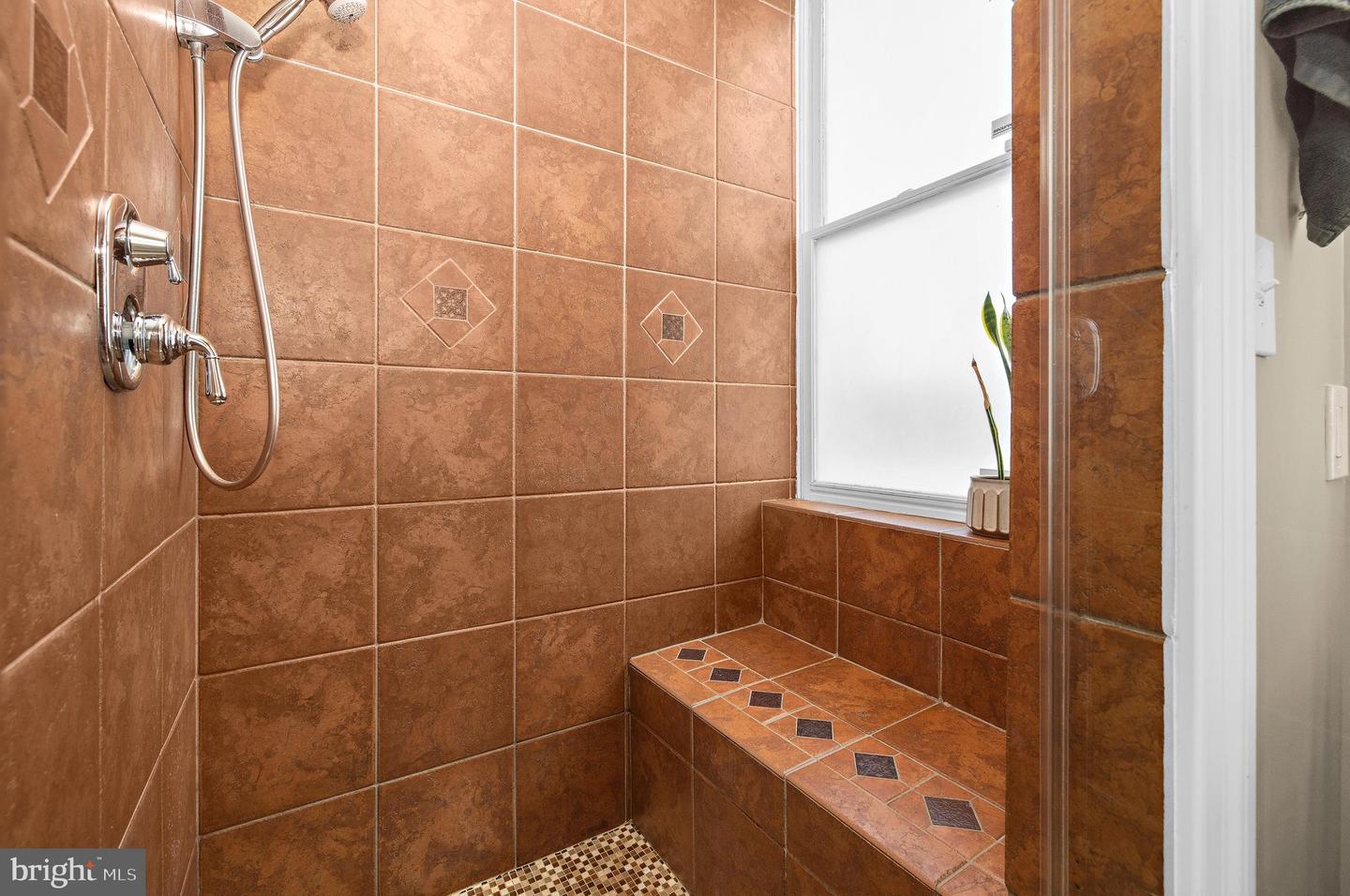 1002 Olive St Property Photo 31