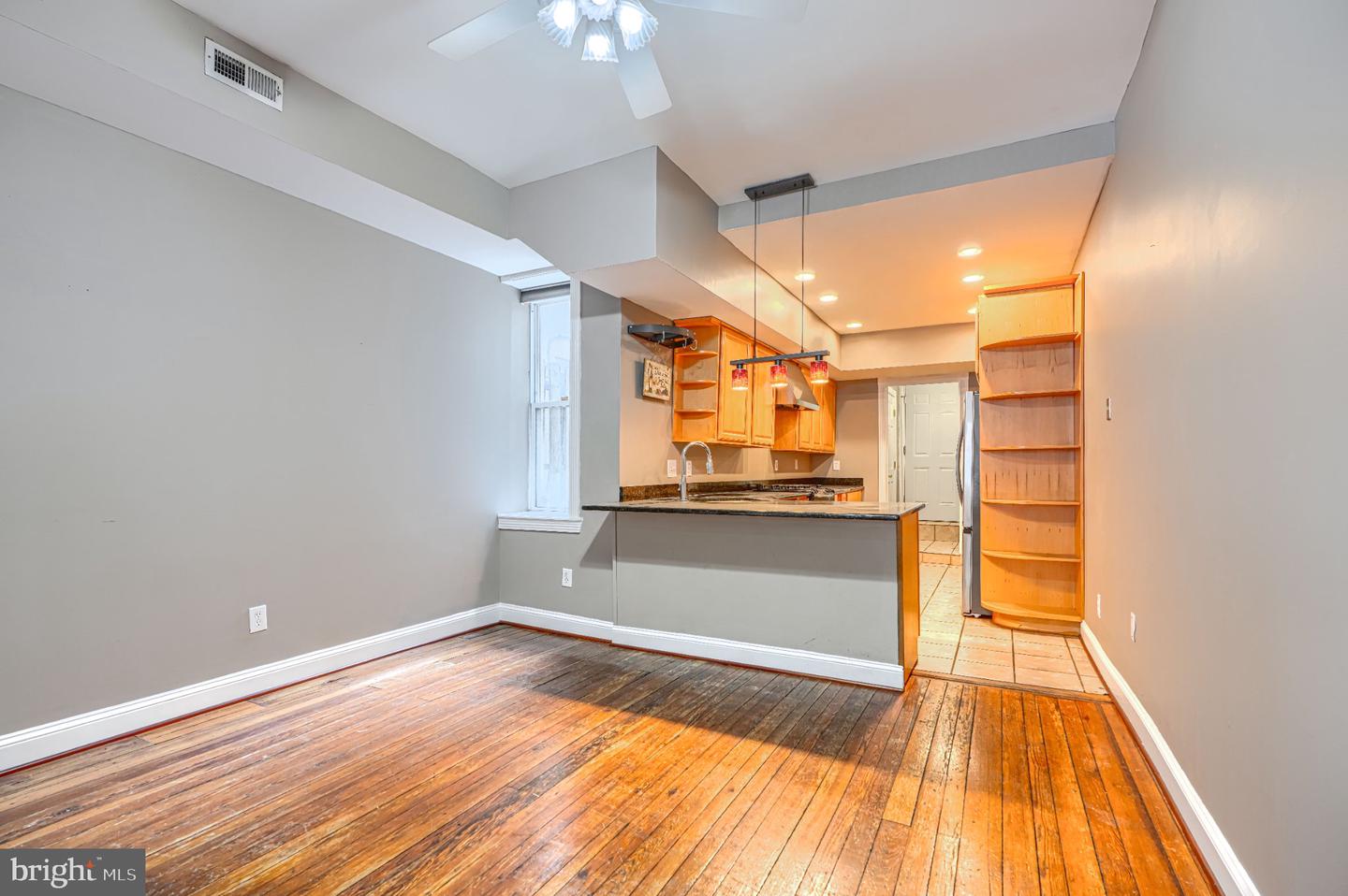 1305 S Hanover St S Property Photo 6
