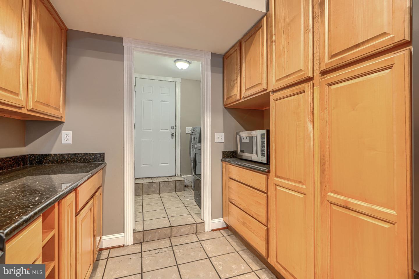 1305 S Hanover St S Property Photo 9