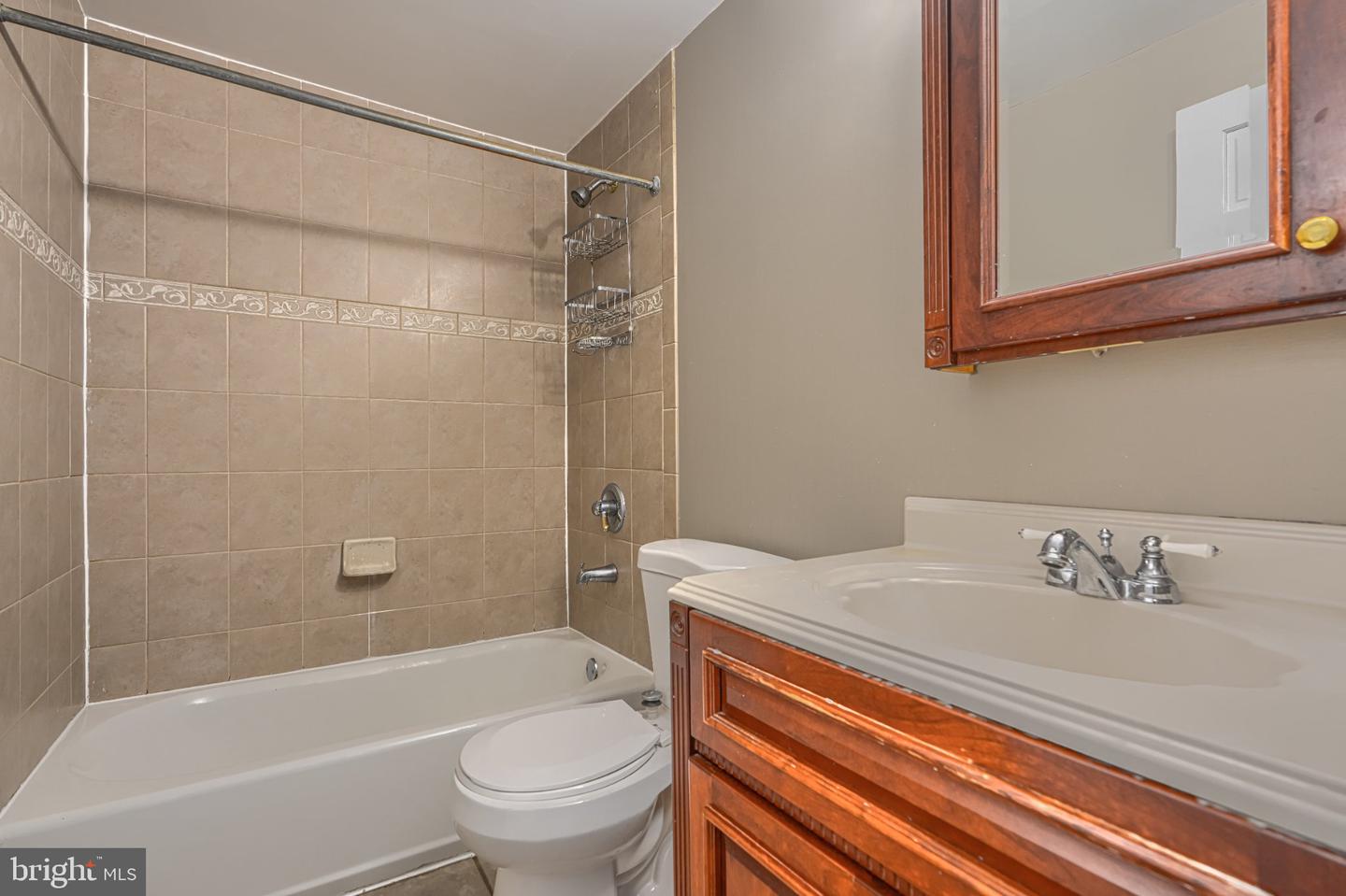 1305 S Hanover St S Property Photo 26