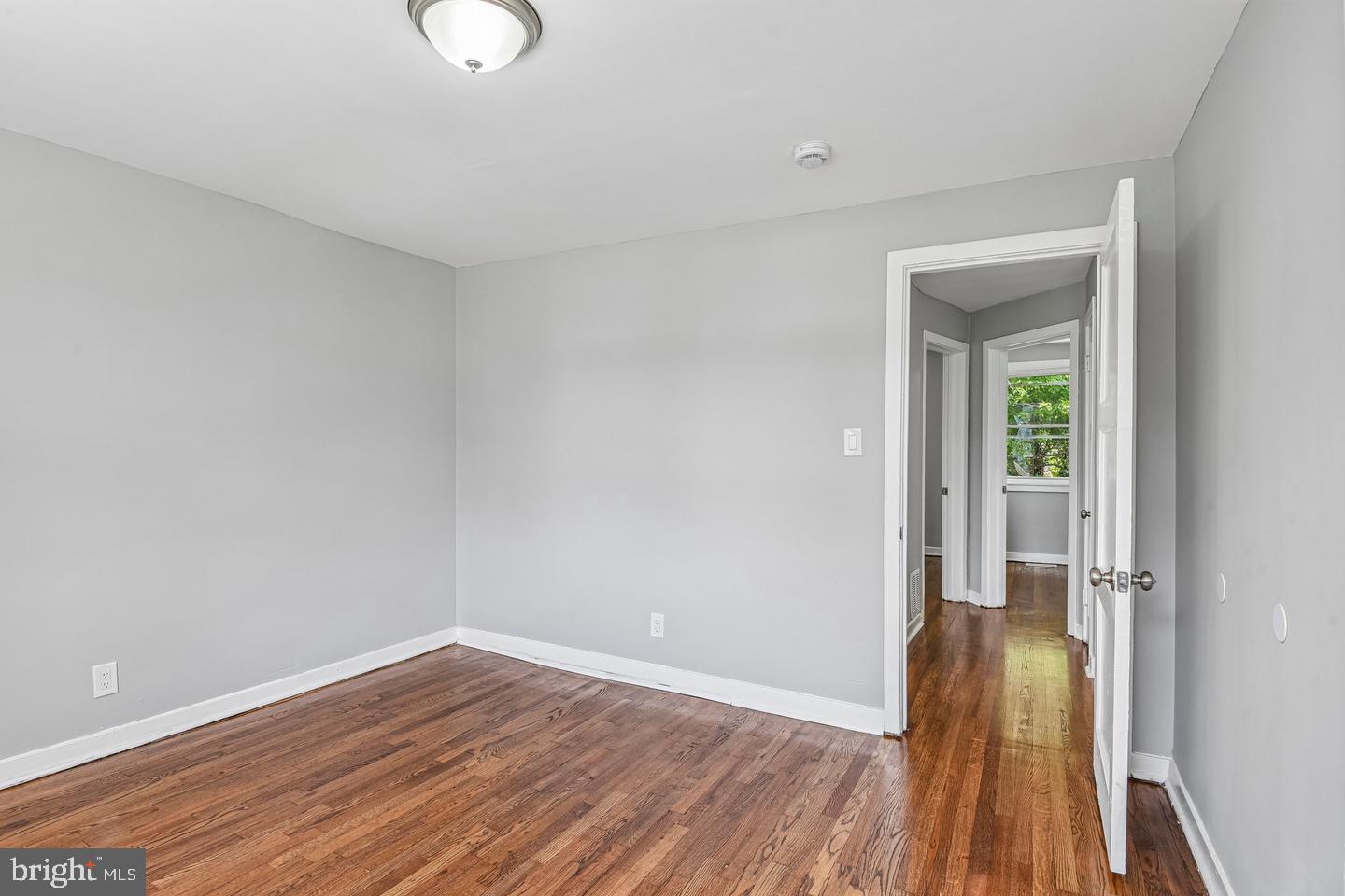 44 N Athol Ave Property Photo 23