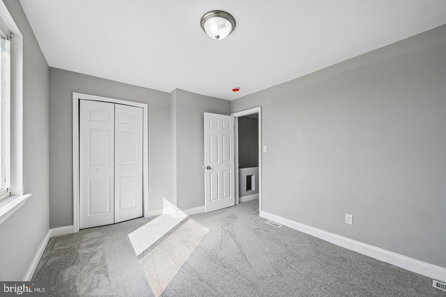 628 Roundview Rd Property Photo 18